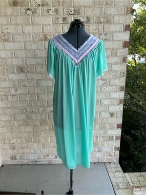 Vintage Night Gown Mint Green Lace Trim L/XL